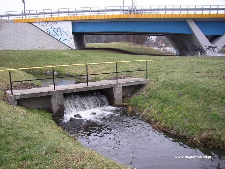 "Flis" Stream flowing under Bydgoszcz Canal - Bydgoszcz